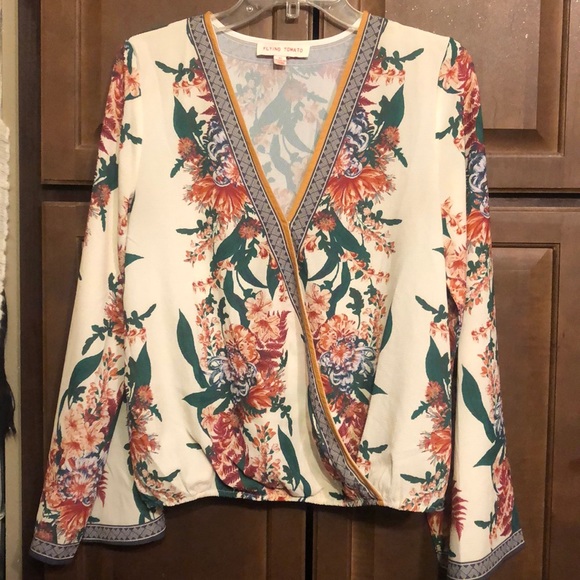 ❤️BUCKLE SHIRT “Flying Tomato”❤️ Only wore once. - Picture 5 of 5